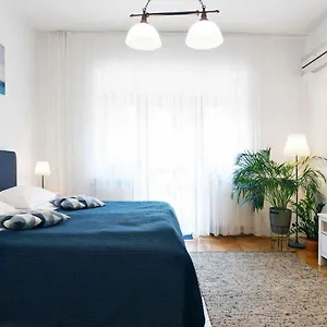 Downtown - Cismigiu Park Apartment