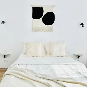 Urban Parkside Retreat Cozy 2-bed Ap By Metro Apartment